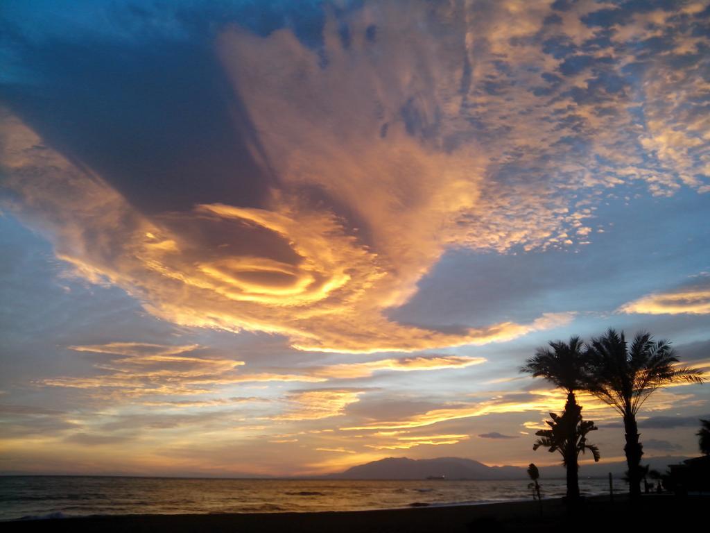 Aunt Antonia Beach House Malaga Bagian luar foto