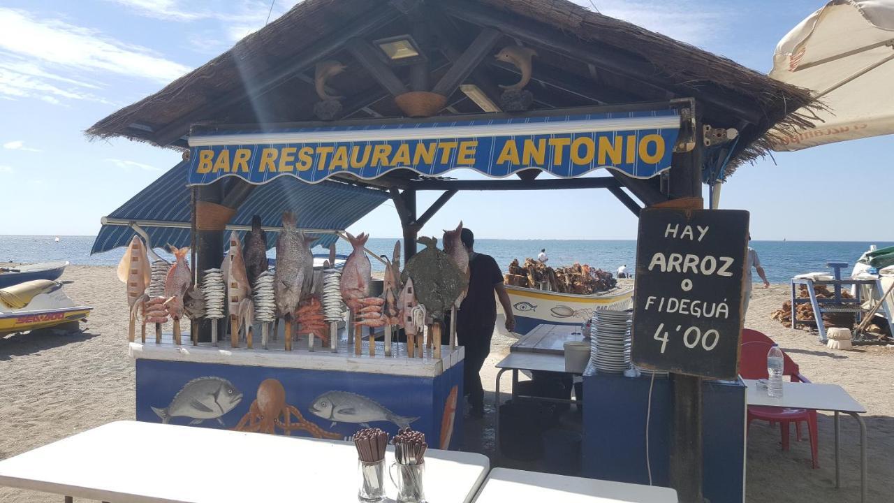 Aunt Antonia Beach House Malaga Bagian luar foto